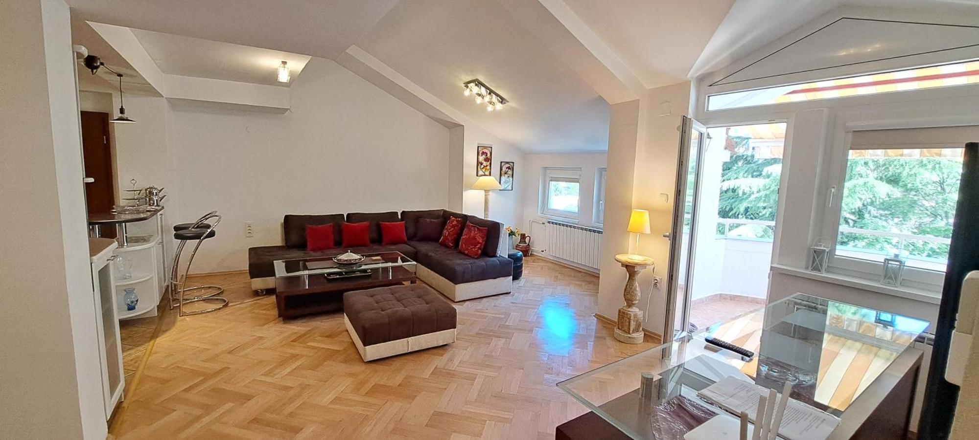 Central Skopje Duplex Apartment Екстер'єр фото